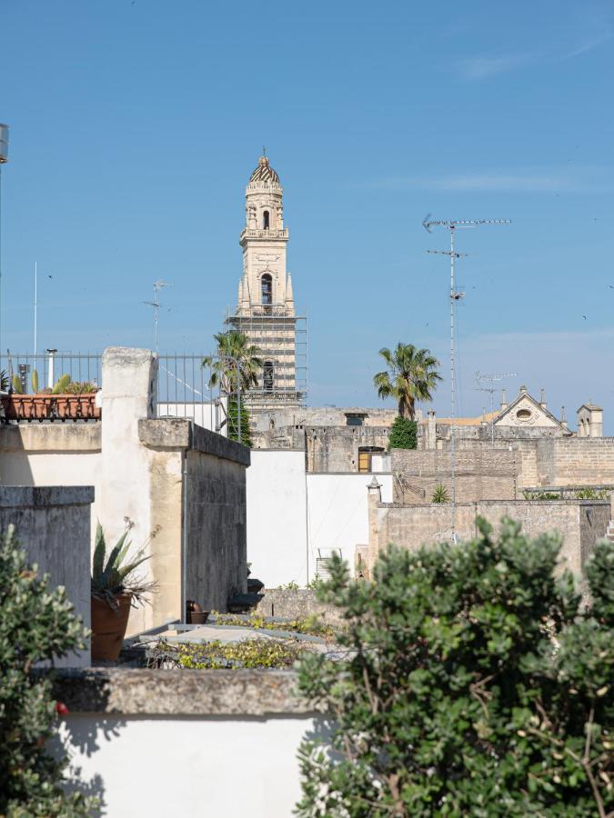 Palazzo Charlie Acomodação com café da manhã Lecce Exterior foto