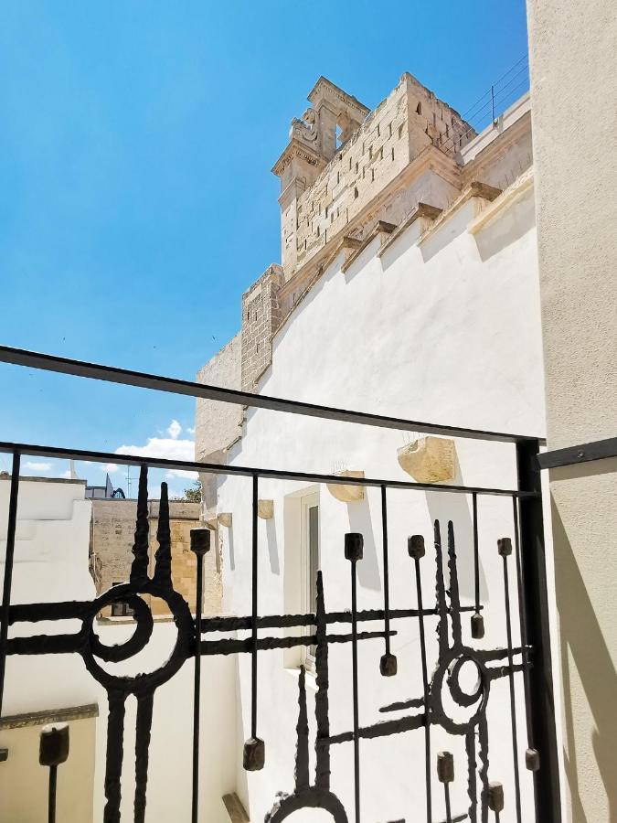 Palazzo Charlie Acomodação com café da manhã Lecce Exterior foto